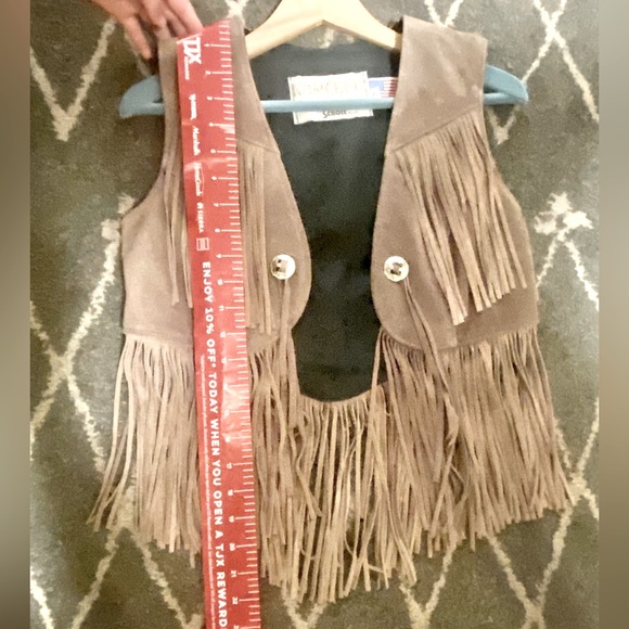 Vintage suede/leather fringe vest - Picture 5 of 5